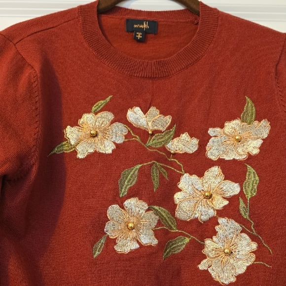 ont Welfth Maroon Crewneck Sweater with Floral Embroidery. Size Small NWOT - Picture 2 of 16